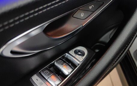 Mercedes-Benz E-Класс, 2019 год, 3 200 000 рублей, 6 фотография