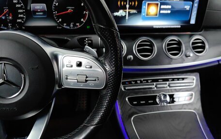 Mercedes-Benz E-Класс, 2019 год, 3 200 000 рублей, 3 фотография