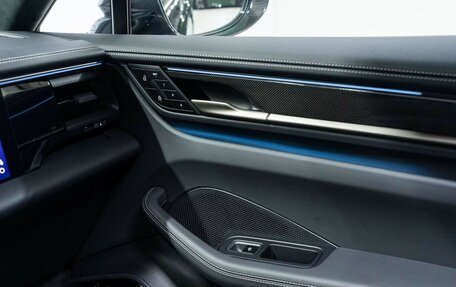 Porsche Macan, 2026 год, 16 140 000 рублей, 30 фотография
