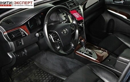 Toyota Camry, 2012 год, 1 657 000 рублей, 10 фотография