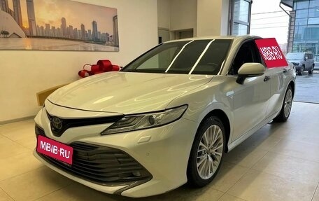 Toyota Camry, 2019 год, 2 850 000 рублей, 1 фотография