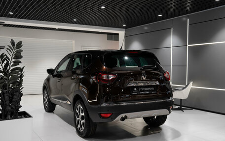 Renault Kaptur I рестайлинг, 2018 год, 1 240 000 рублей, 4 фотография