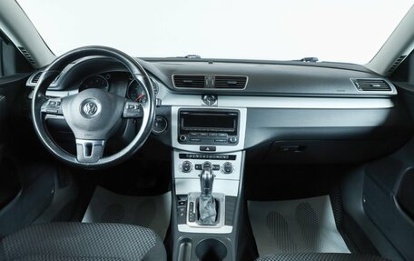 Volkswagen Passat B7, 2012 год, 1 059 000 рублей, 9 фотография