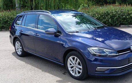 Volkswagen Golf VII, 2018 год, 1 495 000 рублей, 2 фотография