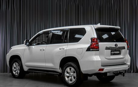 Toyota Land Cruiser Prado 150 рестайлинг 2, 2020 год, 4 499 000 рублей, 2 фотография