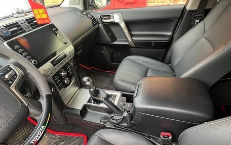 Toyota Land Cruiser Prado 150 рестайлинг 2, 2022 год, 7 650 000 рублей, 7 фотография