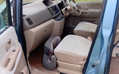 Nissan Serena II, 2002 год, 760 000 рублей, 11 фотография