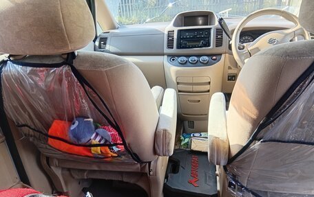 Nissan Serena II, 2002 год, 760 000 рублей, 14 фотография