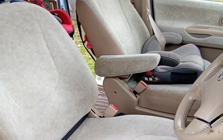 Nissan Serena II, 2002 год, 760 000 рублей, 12 фотография