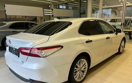 Toyota Camry, 2019 год, 2 850 000 рублей, 4 фотография
