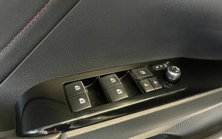 Toyota Camry, 2019 год, 2 850 000 рублей, 20 фотография