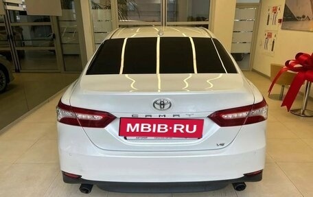 Toyota Camry, 2019 год, 2 850 000 рублей, 5 фотография