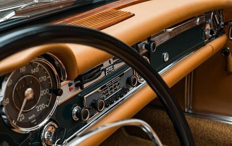 Mercedes-Benz SL-Класс, 1969 год, 11 050 000 рублей, 21 фотография