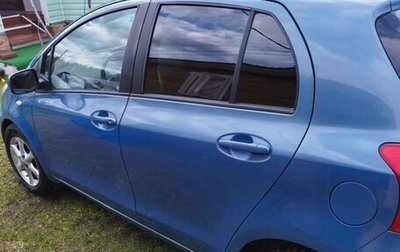 Toyota Yaris III рестайлинг, 2007 год, 350 000 рублей, 1 фотография