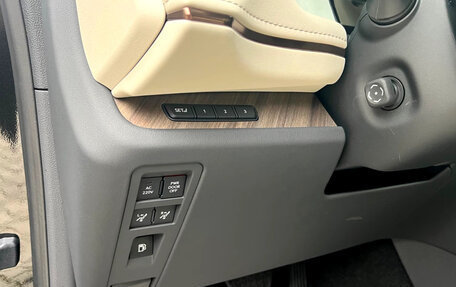 Lexus LM, 2026 год, 16 200 000 рублей, 29 фотография