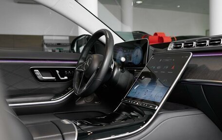 Mercedes-Benz Maybach S-Класс, 2021 год, 18 000 000 рублей, 10 фотография