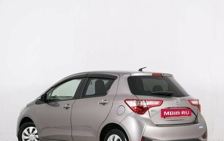 Toyota Vitz, 2018 год, 899 000 рублей, 5 фотография