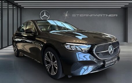 Mercedes-Benz E-Класс, 2025 год, 6 532 692 рублей, 2 фотография