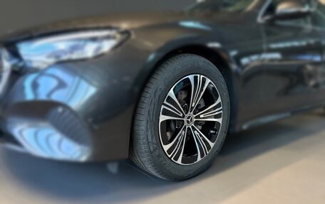 Mercedes-Benz E-Класс, 2025 год, 6 532 692 рублей, 3 фотография