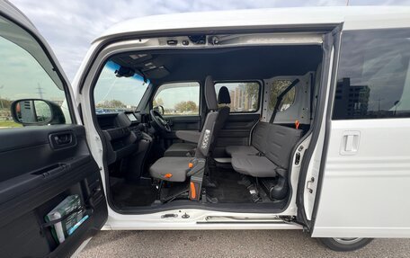Honda N-VAN, 2019 год, 899 000 рублей, 18 фотография