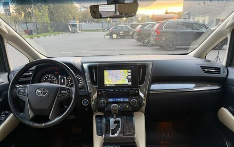 Toyota Alphard III, 2019 год, 4 400 000 рублей, 7 фотография