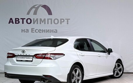 Toyota Camry, 2018 год, 2 300 000 рублей, 6 фотография