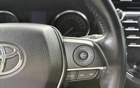 Toyota Camry, 2018 год, 2 300 000 рублей, 19 фотография