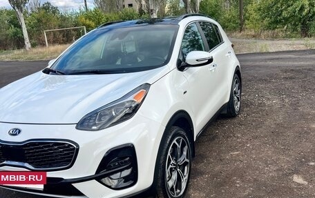 KIA Sportage IV рестайлинг, 2021 год, 2 300 000 рублей, 4 фотография