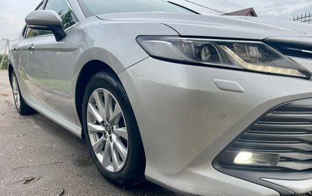 Toyota Camry, 2019 год, 2 000 000 рублей, 9 фотография