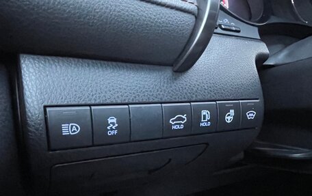 Toyota Camry, 2019 год, 2 000 000 рублей, 17 фотография