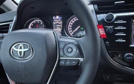 Toyota Camry, 2019 год, 2 000 000 рублей, 21 фотография