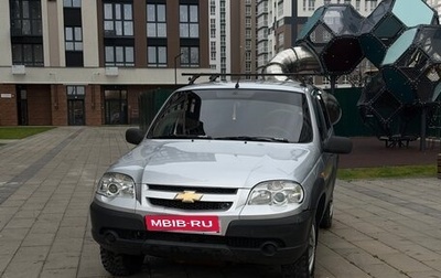 Chevrolet Niva I рестайлинг, 2010 год, 395 000 рублей, 1 фотография