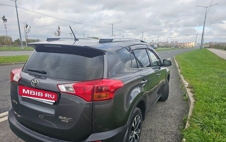 Toyota RAV4, 2015 год, 2 200 000 рублей, 3 фотография