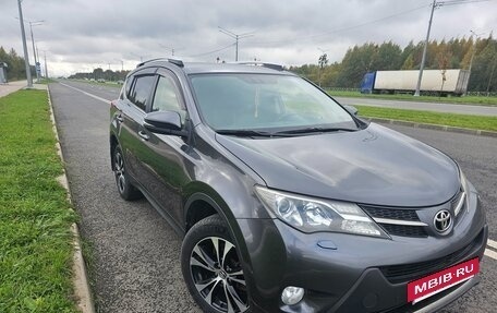 Toyota RAV4, 2015 год, 2 200 000 рублей, 4 фотография