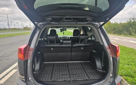 Toyota RAV4, 2015 год, 2 200 000 рублей, 7 фотография