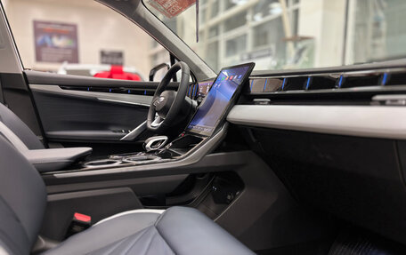 Geely Atlas, 2025 год, 3 512 990 рублей, 19 фотография