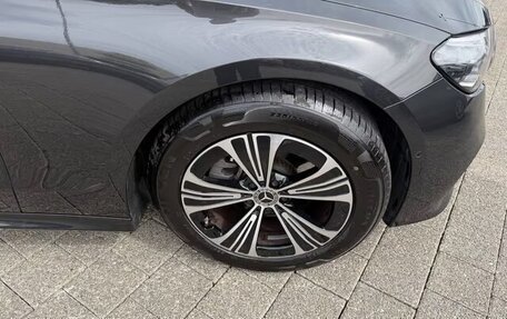 Mercedes-Benz E-Класс, 2025 год, 6 916 738 рублей, 12 фотография