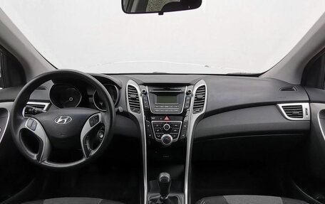Hyundai i30 II рестайлинг, 2014 год, 940 000 рублей, 9 фотография