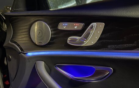 Mercedes-Benz E-Класс, 2021 год, 4 990 000 рублей, 15 фотография