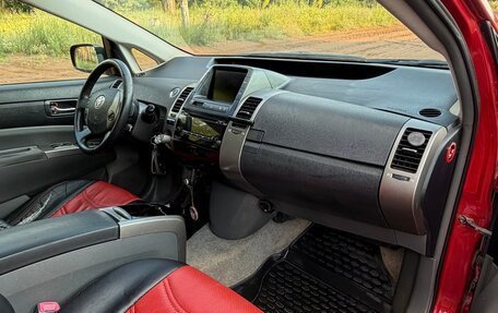Toyota Prius, 2008 год, 700 000 рублей, 8 фотография