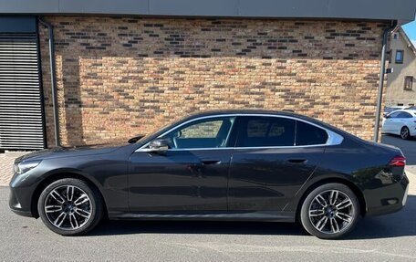BMW 5 серия, 2024 год, 6 404 543 рублей, 2 фотография