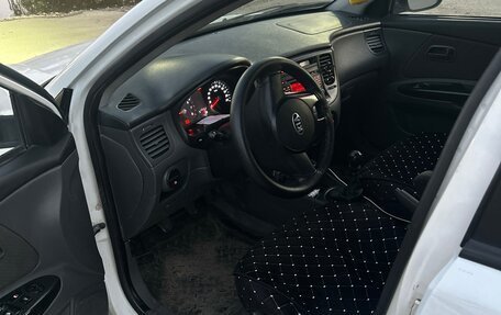 KIA Rio II, 2010 год, 320 000 рублей, 2 фотография