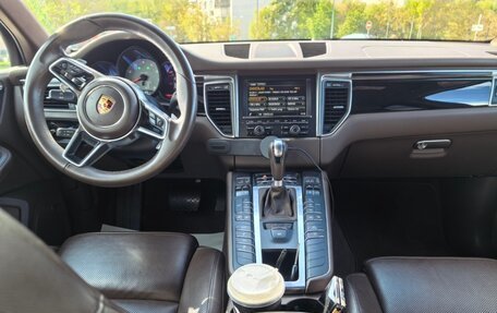 Porsche Macan I рестайлинг, 2015 год, 2 750 000 рублей, 16 фотография