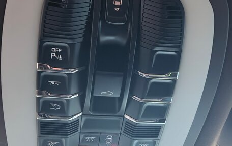 Porsche Macan I рестайлинг, 2015 год, 2 750 000 рублей, 25 фотография