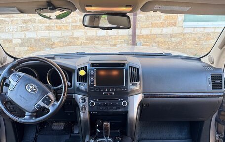 Toyota Land Cruiser 200, 2008 год, 2 700 000 рублей, 6 фотография