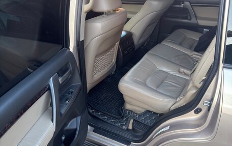 Toyota Land Cruiser 200, 2008 год, 2 700 000 рублей, 10 фотография
