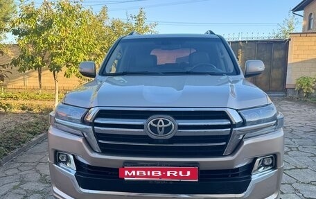 Toyota Land Cruiser 200, 2008 год, 2 700 000 рублей, 12 фотография