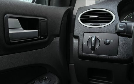 Ford Focus II рестайлинг, 2006 год, 438 000 рублей, 18 фотография