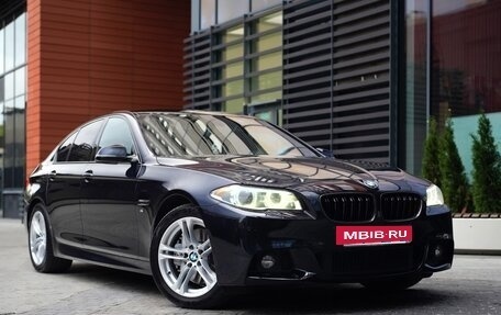 BMW 5 серия, 2016 год, 2 850 000 рублей, 2 фотография