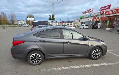 Hyundai Solaris II рестайлинг, 2012 год, 700 000 рублей, 4 фотография